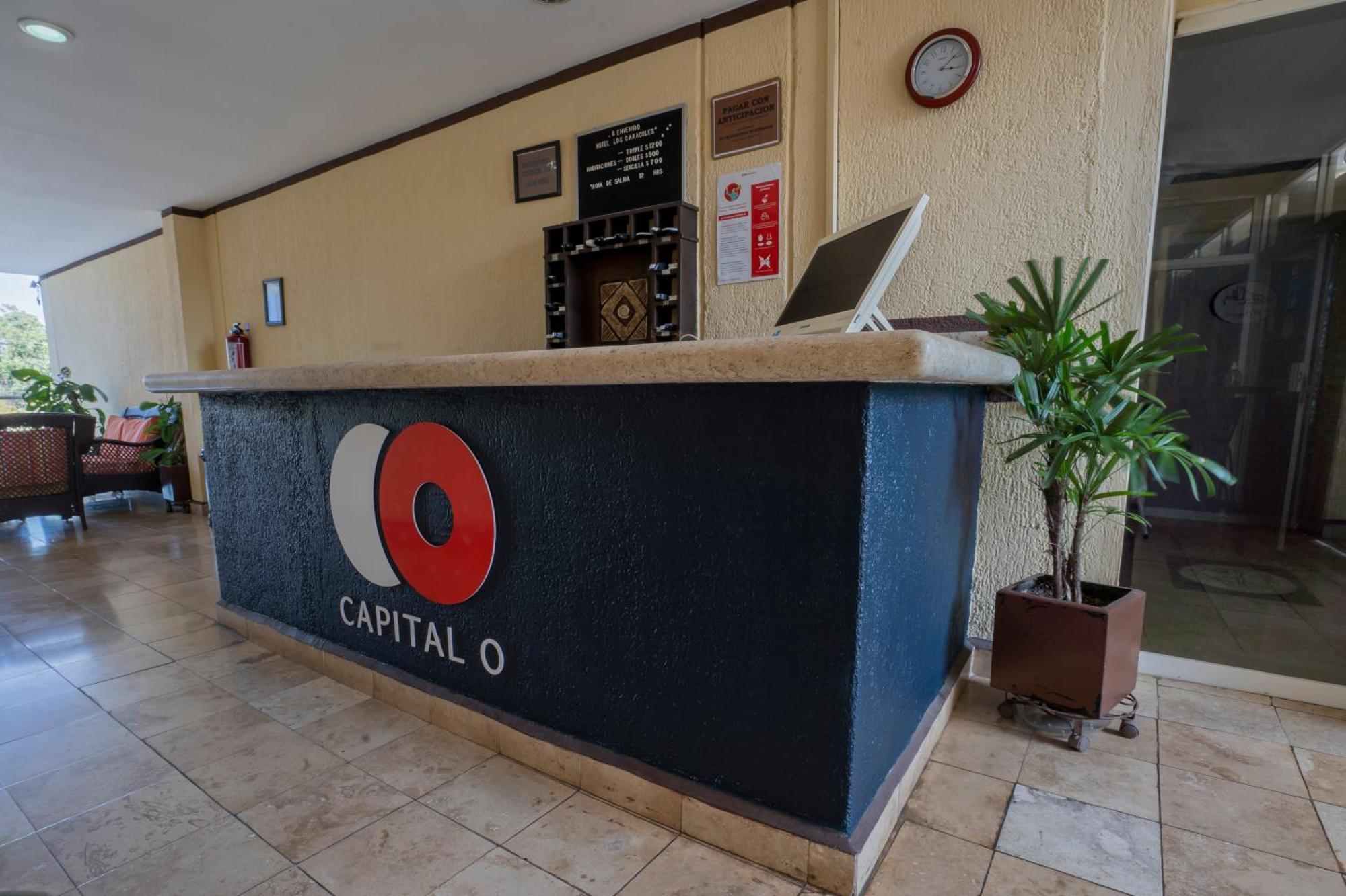 Capital O Hotel Los Caracoles, アカプルコ エクステリア 写真