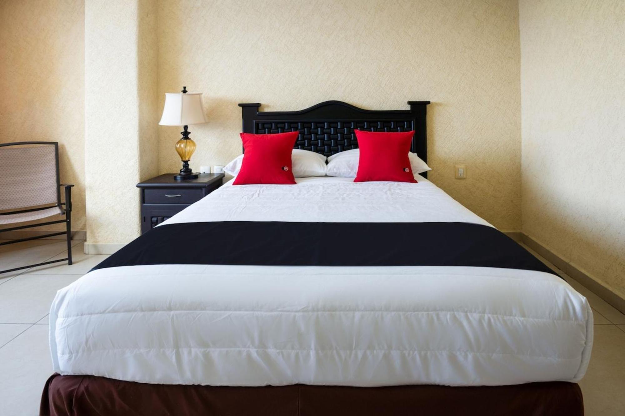 Capital O Hotel Los Caracoles, アカプルコ エクステリア 写真