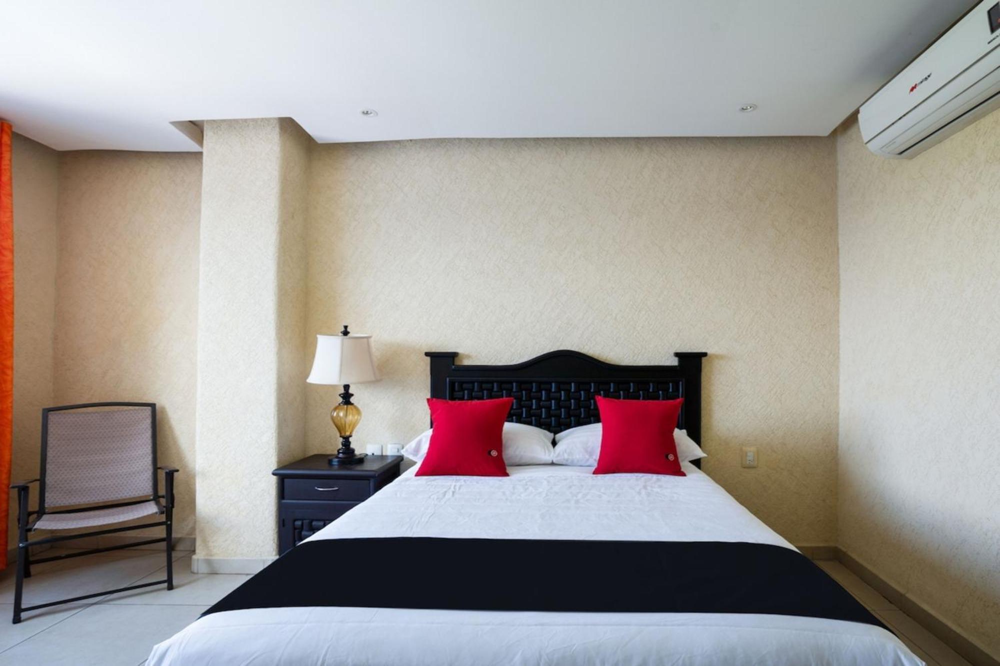 Capital O Hotel Los Caracoles, アカプルコ エクステリア 写真