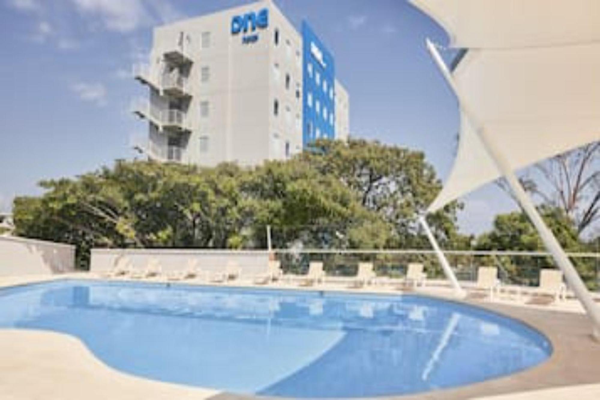 Capital O Hotel Los Caracoles, アカプルコ エクステリア 写真